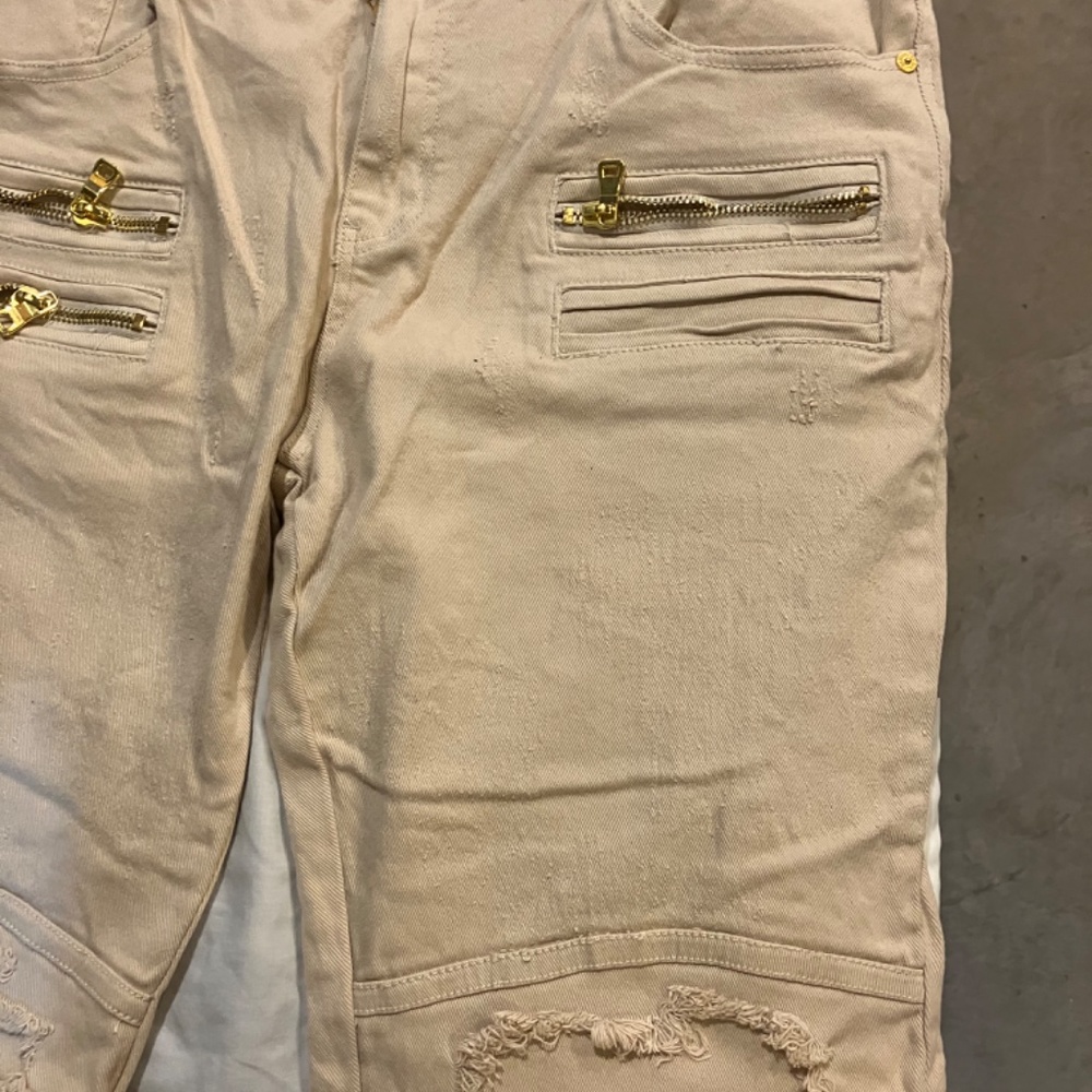 Shorts - Picture 4 of 5